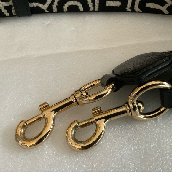 Marc Jacobs White and Gold Crossbody Bag - Picture 12 of 14